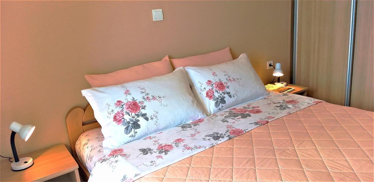 Apartments Okuka Τίβατ Εξωτερικό φωτογραφία