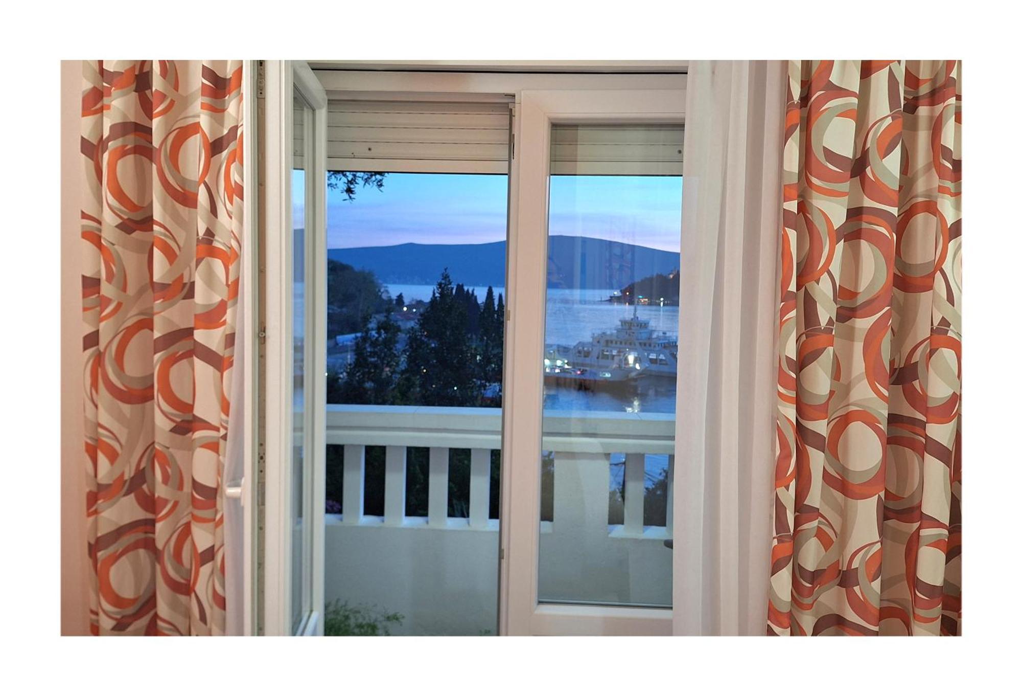Apartments Okuka Τίβατ Εξωτερικό φωτογραφία