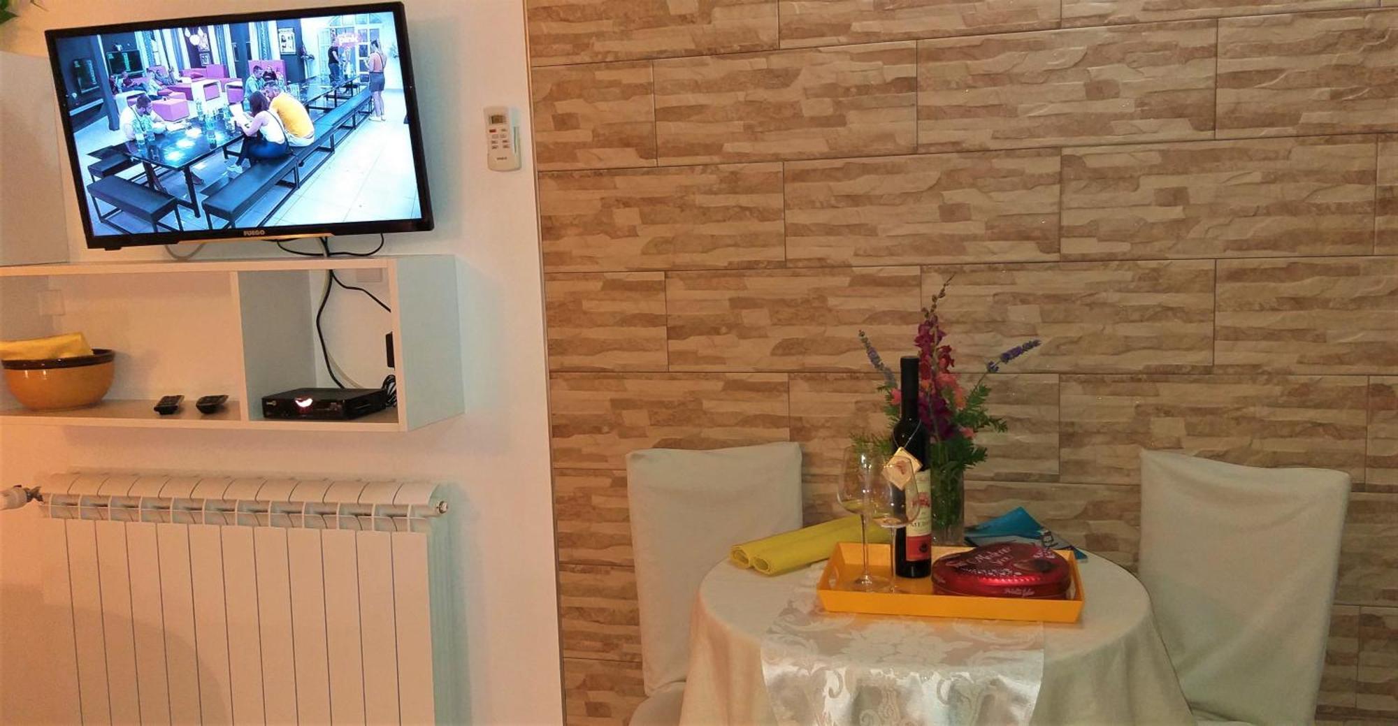 Apartments Okuka Τίβατ Εξωτερικό φωτογραφία
