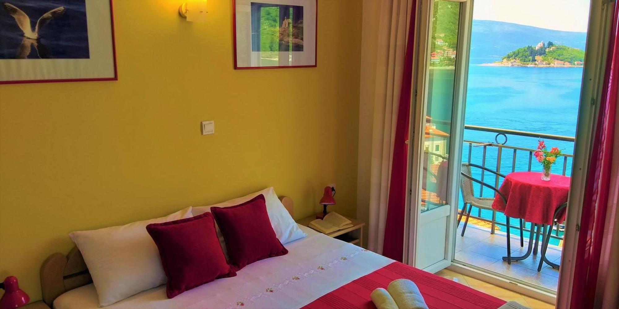 Apartments Okuka Τίβατ Δωμάτιο φωτογραφία