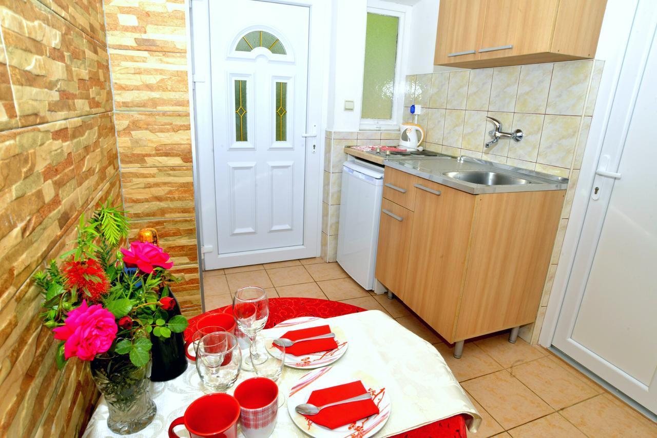 Apartments Okuka Τίβατ Εξωτερικό φωτογραφία